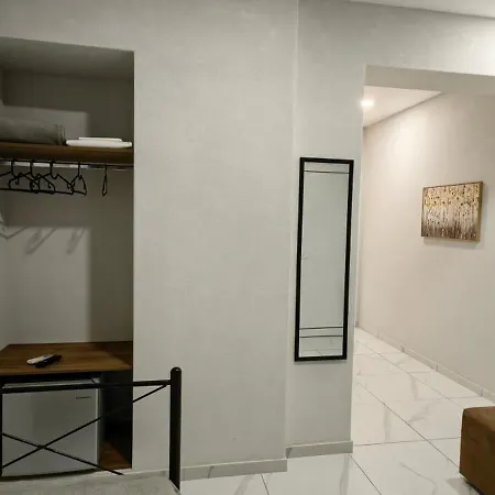 Hotel Topaz Four *